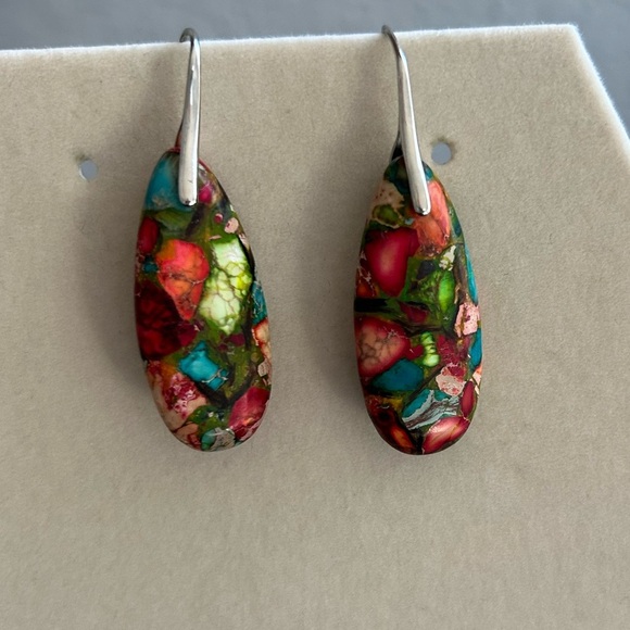 Pretty multi colored earrings with silver color hooks. Goes with anything - Picture 1 of 4